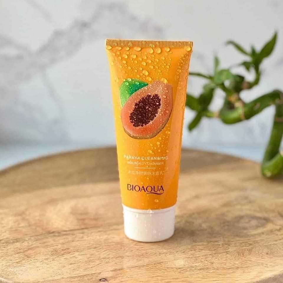 Picture of Bioaqua Papaya Moisturizing Face Wash -100G