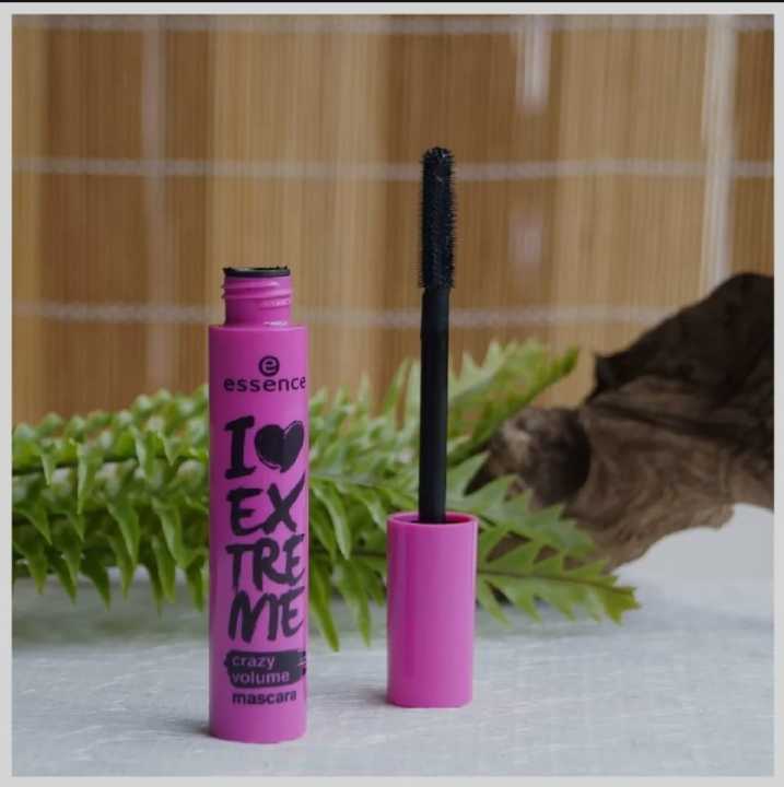 Picture of Essence i love extreme crazy volume mascara