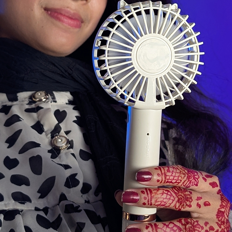 Picture of JYSUPER 2320 Mini Fan Rechargeable Hand Held Multi Function Strong Wind Bright Led Light-D Shop