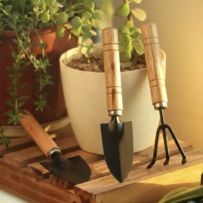 Picture of Large Garden Tools Set Garden Tools 
Set-Gardening Tools