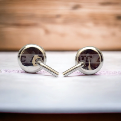 Picture of Best Quality Fittings for High Commode/ Toilet seat Hinge with mounting