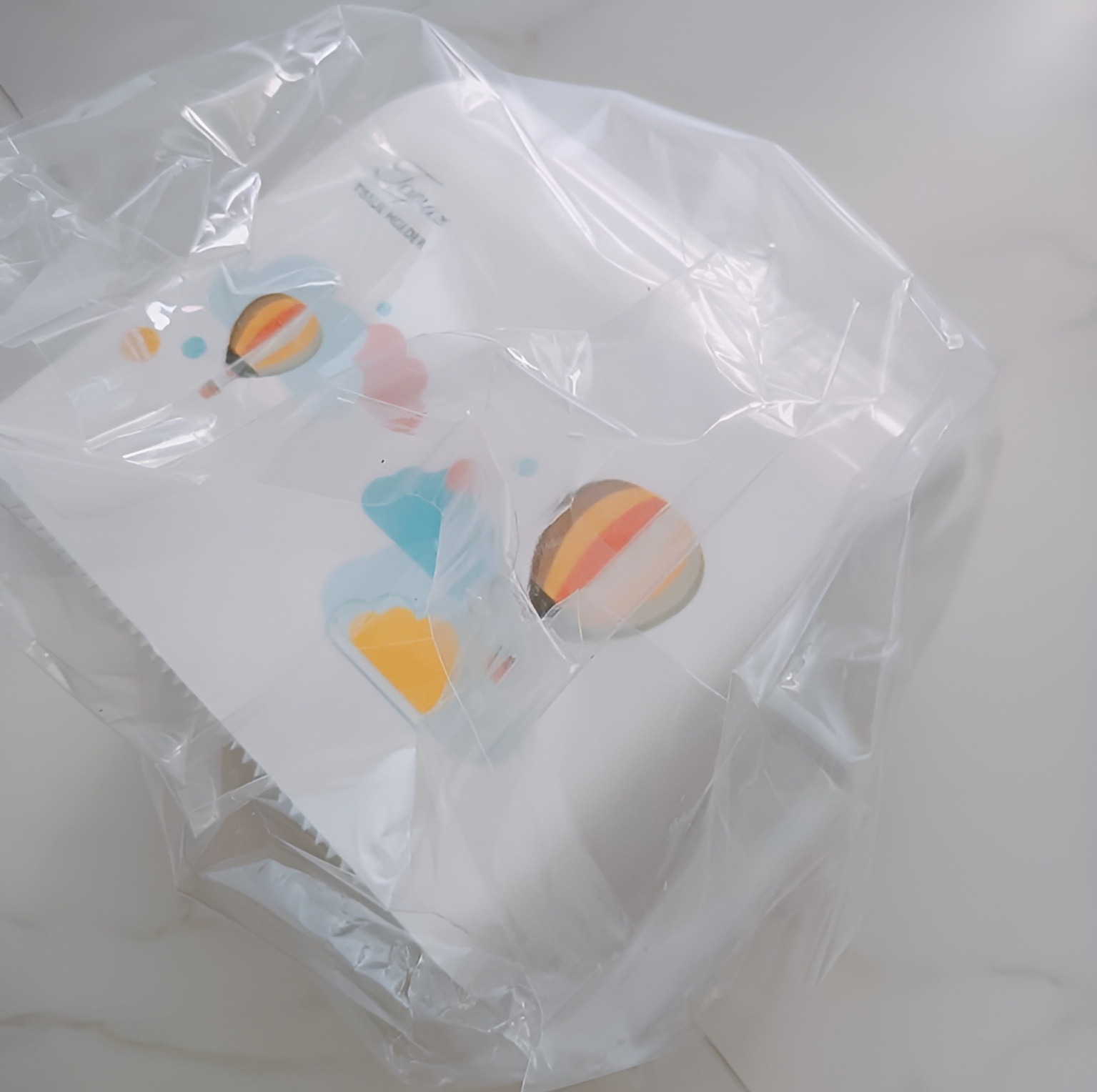 Picture of TOPAZ Emerad Tissue Holder [White & Off White]