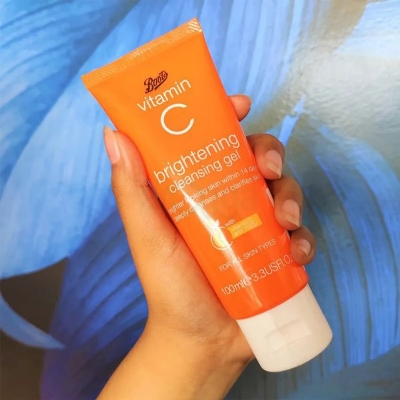 Picture of Boots Vitamin C Brightening Cleansing Gel 100ml (International)