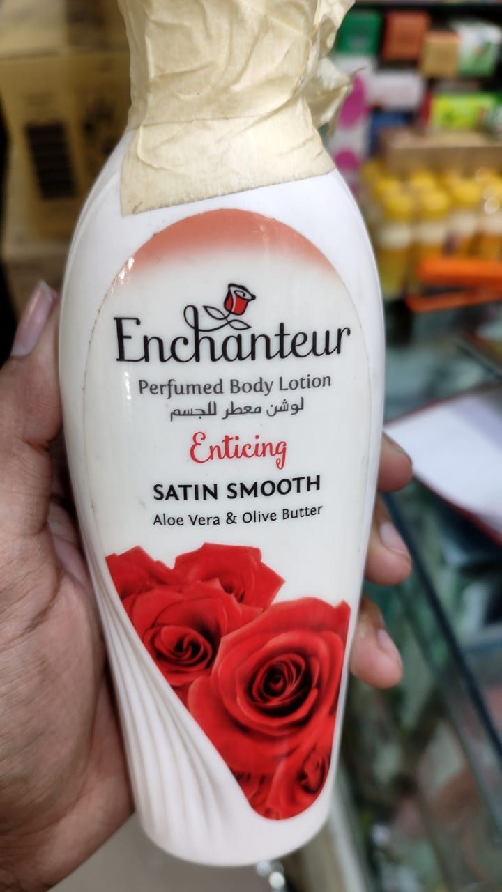 Picture of Enchanteur Enticing Satin Smooth Body Lotion250ml red