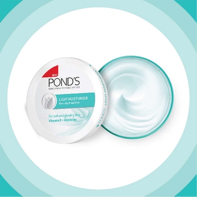 Picture of Pond’s Light Moisturizer 50ml