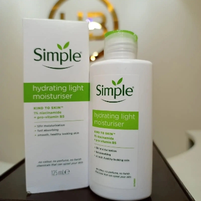 Picture of Simple Replenishing Rich Moisturizer (125ml)