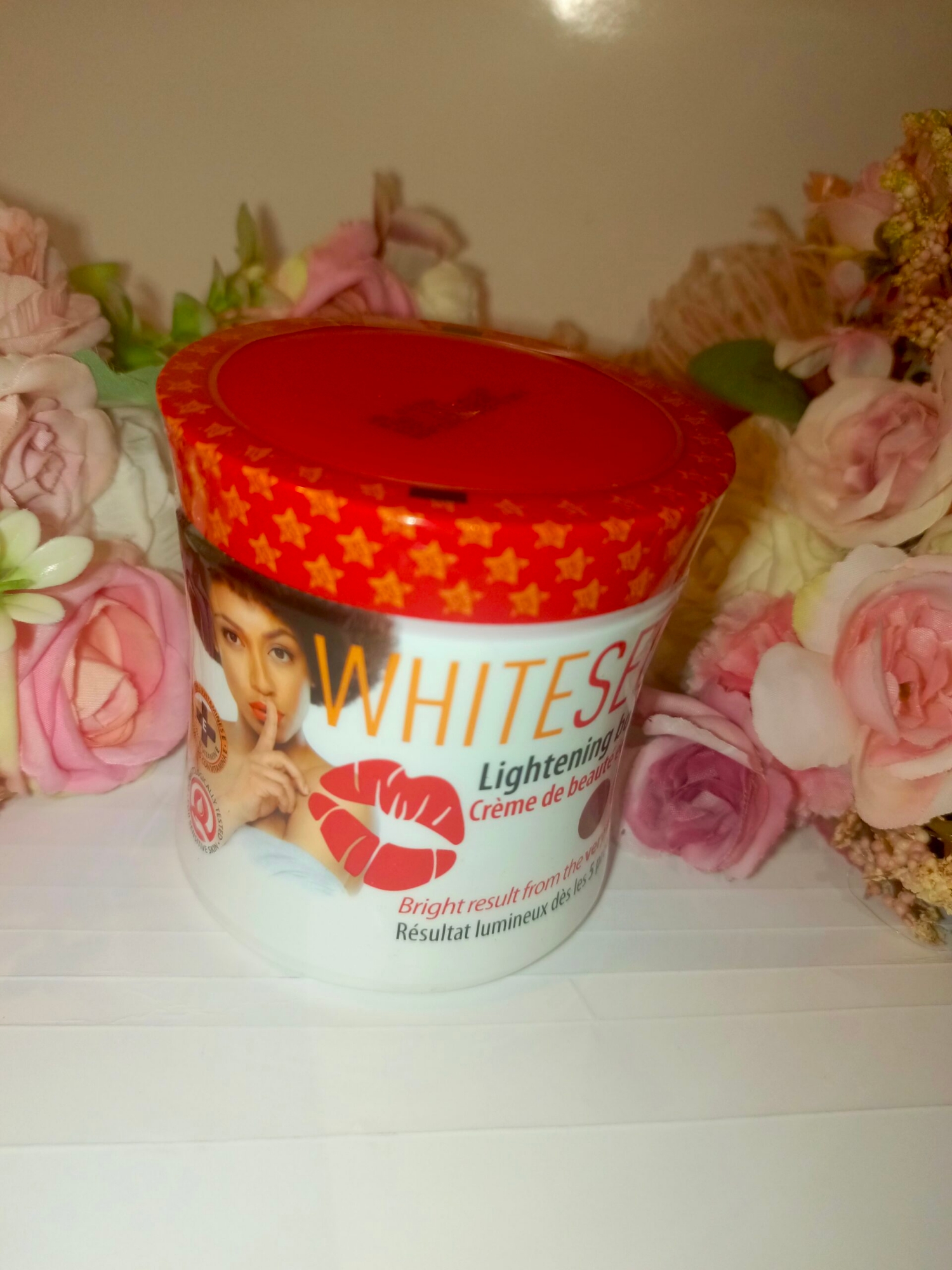 Picture of White Secret lightening body cream