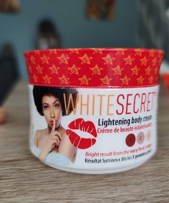 Picture of White Secret lightening body cream