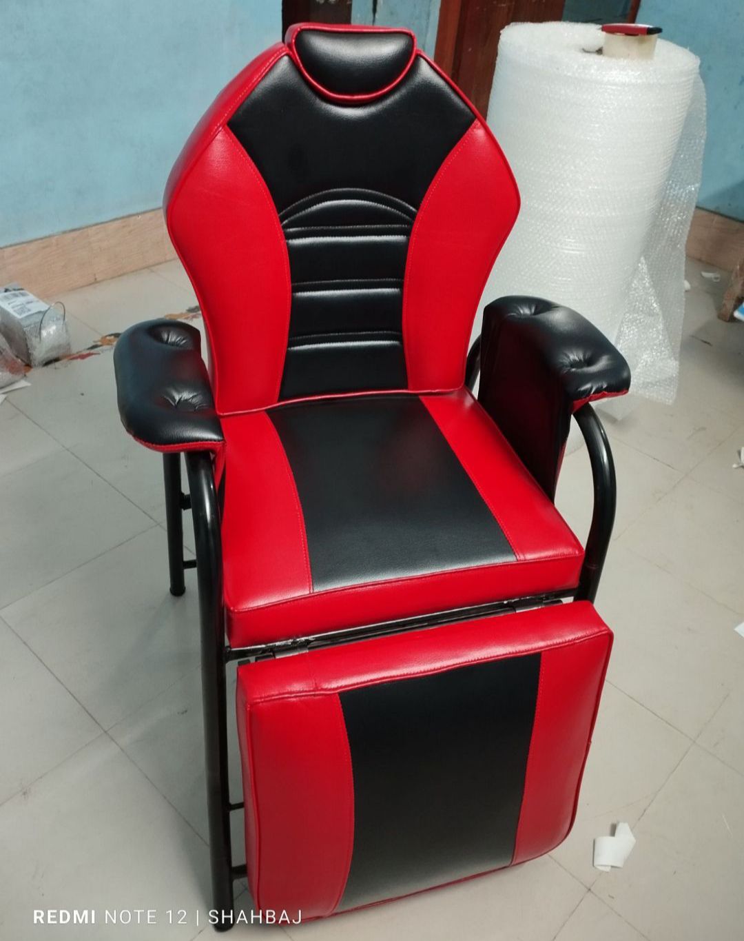 Picture of Salon & Parlor Chair SS Frame (3 parts) Best Quality