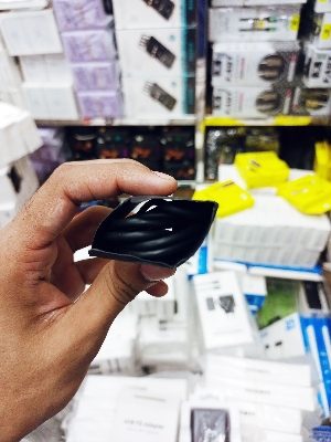 Picture of Q08 Gimbal Stabilizer 360 Rotation For Phone Selfi Stick With Hidden Tripod Mobile Single Axis Gimbal Video for Tik tok - Black