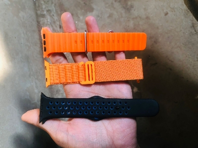 Picture of Universal Car Phone Holder Super Suction Dashboard Windshield Vent Car Phone Holder Mount

Store - Black