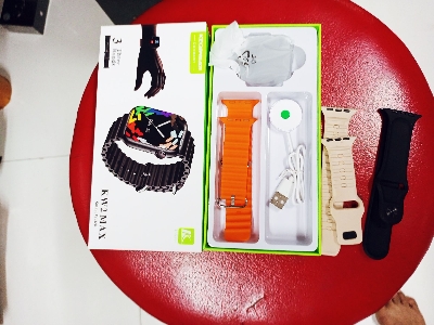 Picture of KW2 Max Smartwatch With 3 Bracelets – 49mm