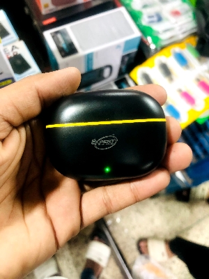 Picture of EXPERT Buds T200 Lite Wireless Earbuds – 65H Battery, Clear Call & Deep Bass Headphones