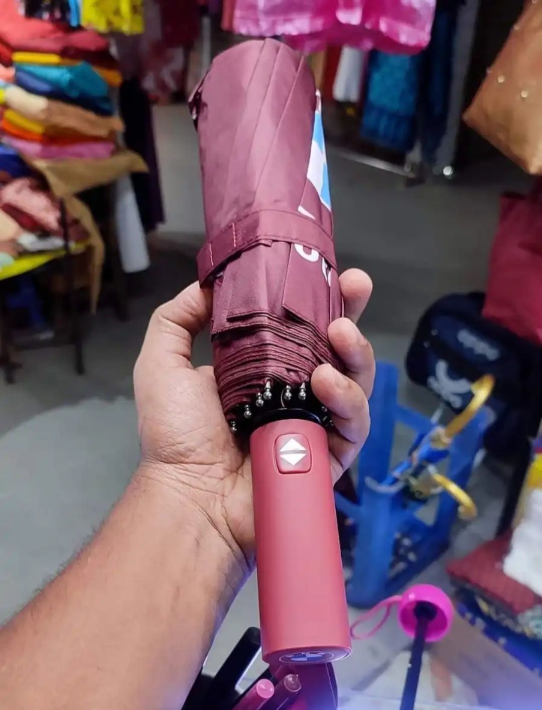 Picture of BMW original 12 stick outo open & outo close supar strong umbrella