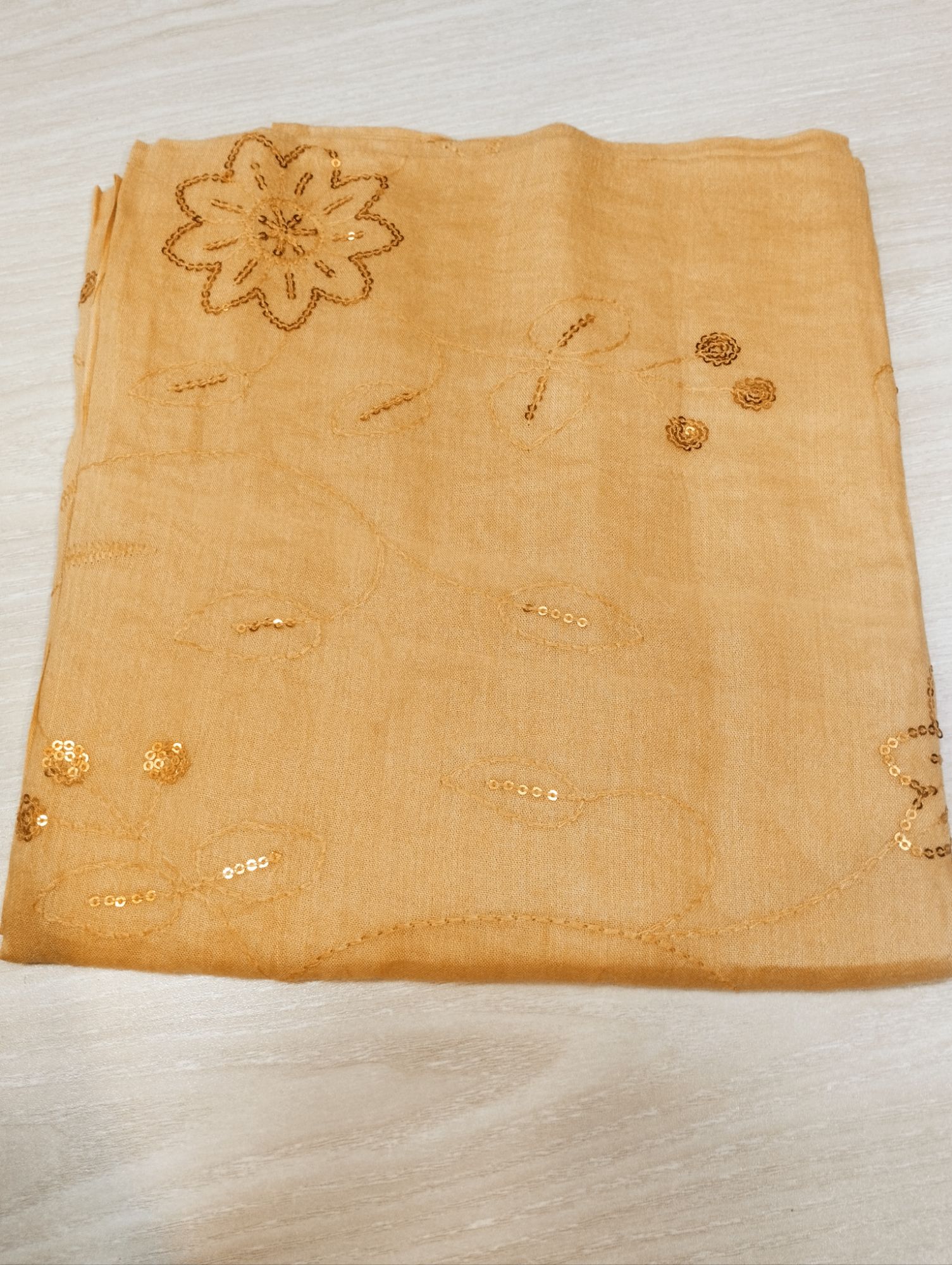 Picture of New degin embroidery cekoench orna