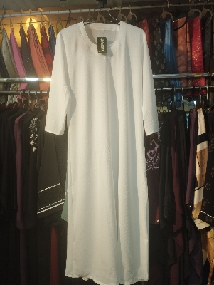 Picture of White Color Muslim women innar Borka Traditional Cultural Costume Pure Color with Simple Design for Ladies