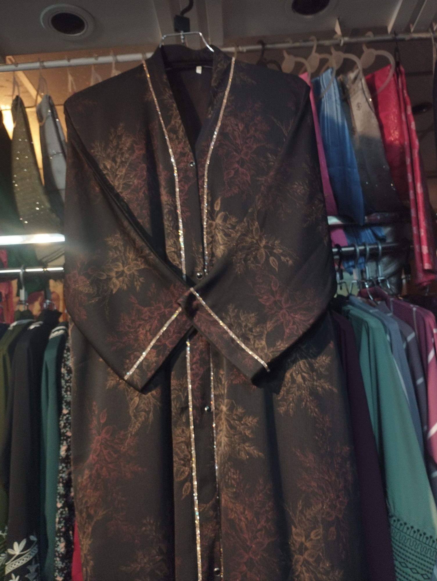 Picture of Dobai Zoom Print Borka