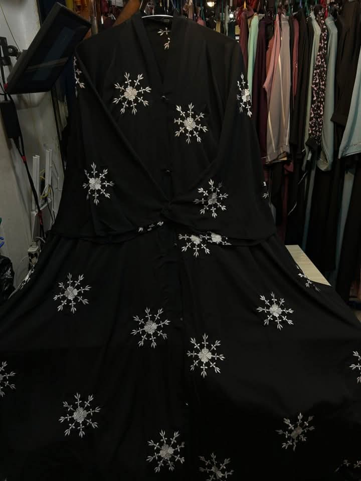 Picture of Burqa New degin dobai cerry embroidery 220+ ger burqa