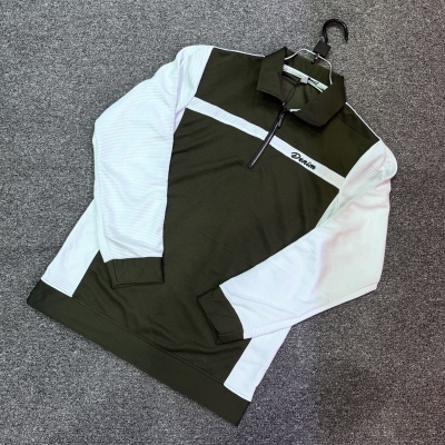 Picture of Stylish and Comfortable Half-Zip Sweatshirt