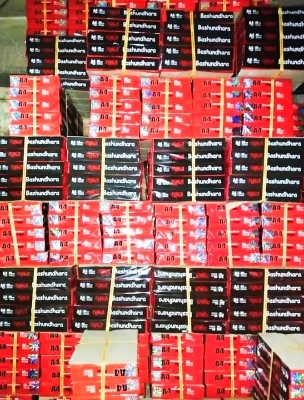 Picture of A4 paper 80 gsm, a4 paper bashundhara 500 sheet, orginal for printing, photocopy,