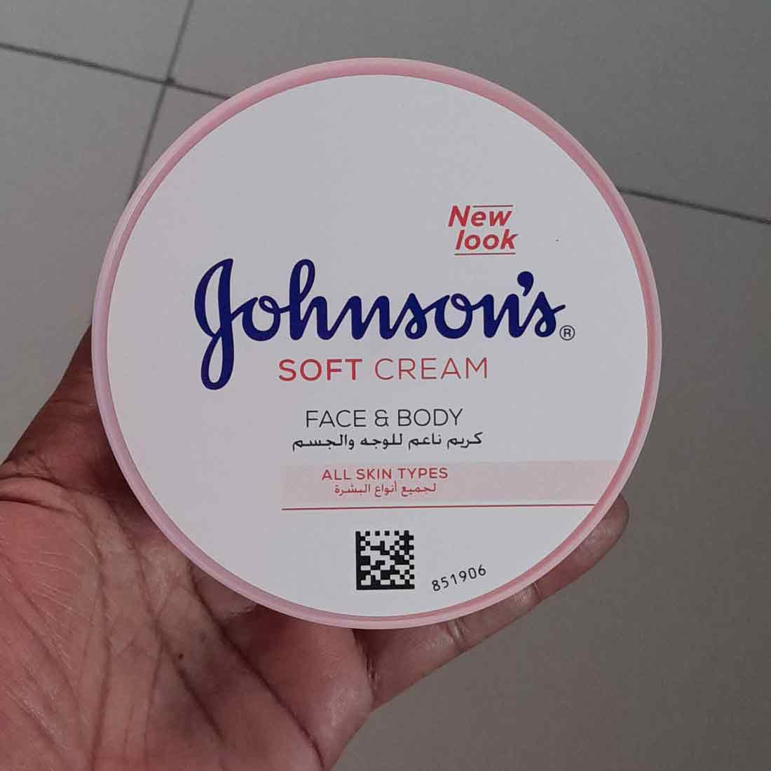 Picture of Johnson's 24 Hour Moisture Soft Cream(200 Ml)