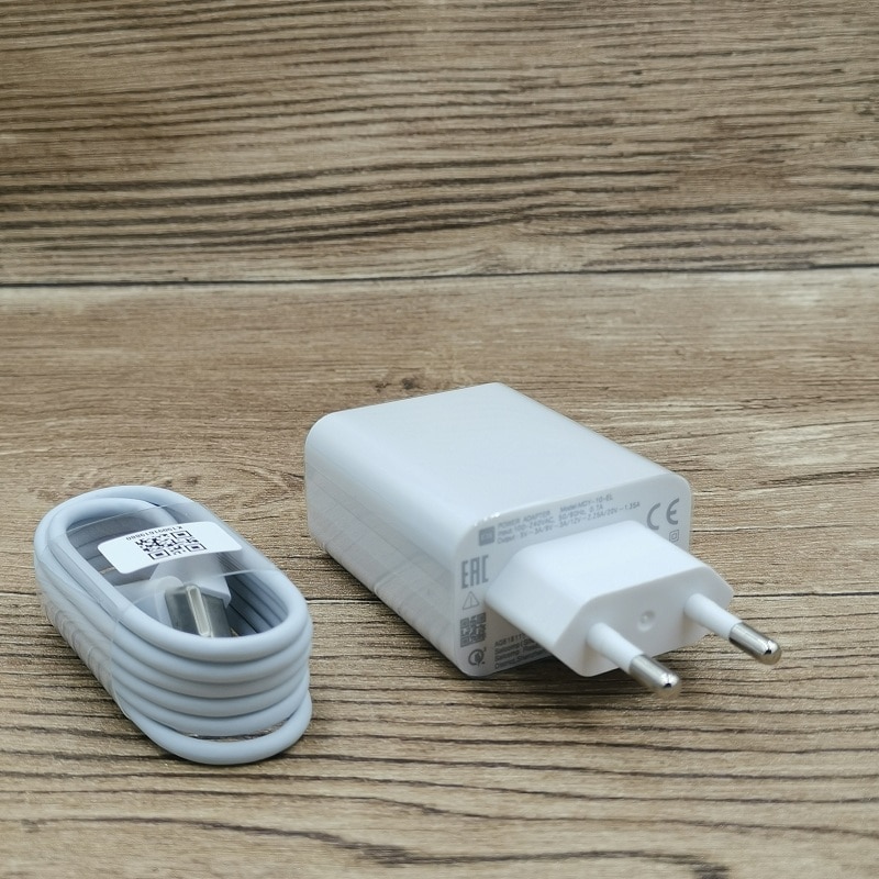 Picture of Xiaomi@Mi charger 27W QC 3.0 fast Charge Adapter with Usb Type-c cable - White