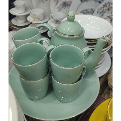 Picture of Fine Ceramics 8 Pcs Tea Pot Set with 6 Mug & 1 Tea Pot.