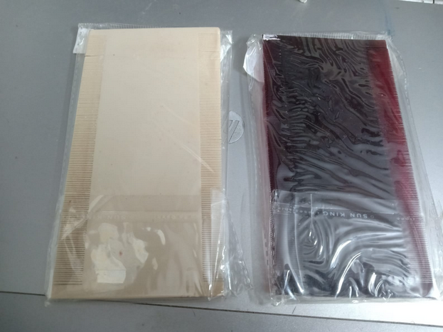 Picture of 2 Pieces Hair Hard Rubber Lick Comb (উকুনের চিরুনি) Piece Ukun Marar Chiruni