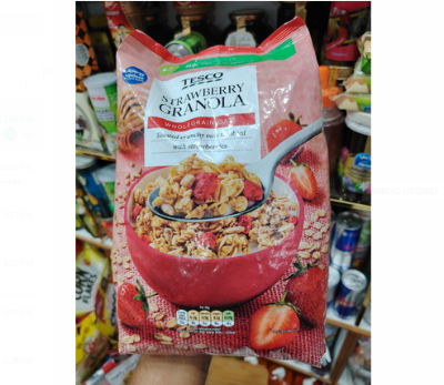 Picture of Tesco Fruit & Nut or Strawberry Granola Wholegrain Oats 1Kg Pack, Made in UK