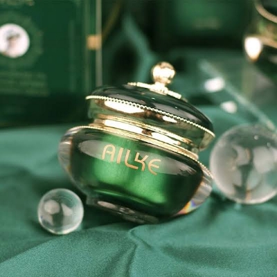 Picture of Ailke C E Advance 1parcen Retinoid Vitamin C and E Removal Melasma Lifting Whitening Cream - 25 gm