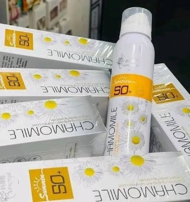 Picture of CHAMOMILE Whitening Spray Sunscreen with SPF 50+