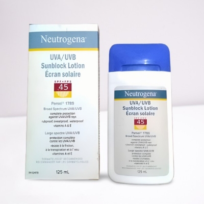 Picture of Neutrogena UVA/UVB Sunblock Lotion, SPF 50+, 4 Fluid Ounce (125 ml)