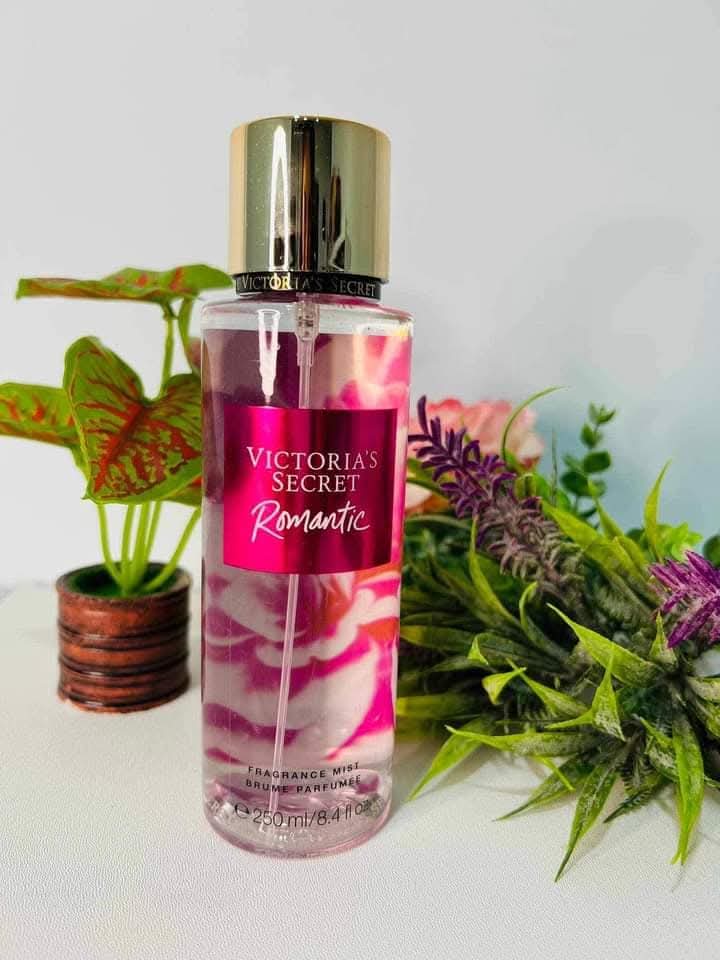 Picture of Victoria's Secret Romantic Fragrance Mist 250ml