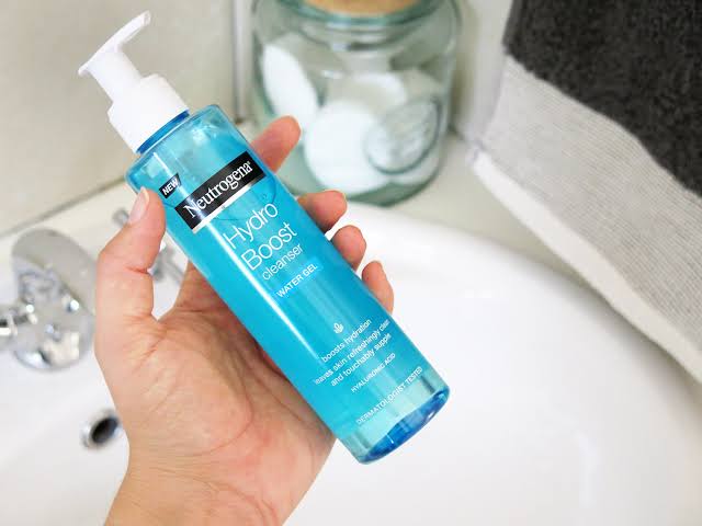 Picture of Neutrogena Hydro Boost Water Gel Cleanser 200ml