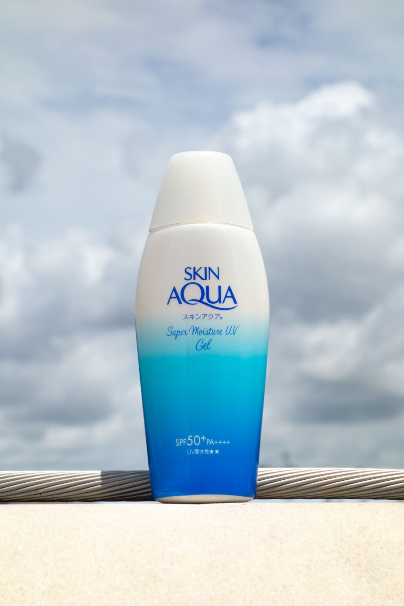 Picture of Skin Aqua Super Moisture Gel SPF50 + PA ++++ 110g