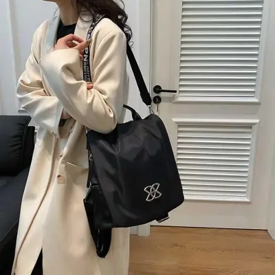 Picture of Women Large Capacity Outdoor Tote Bag