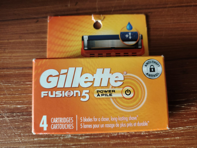 Picture of Gillette Fusion Power Men Razor Blade Refills, 4 Count