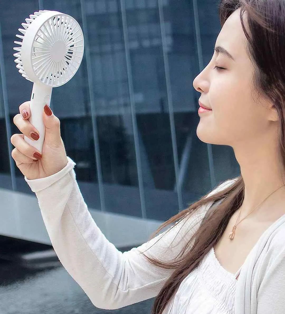 Picture of Xiaomi Qualitell Y1 Handheld Fan(1 year replacement warranty) - White