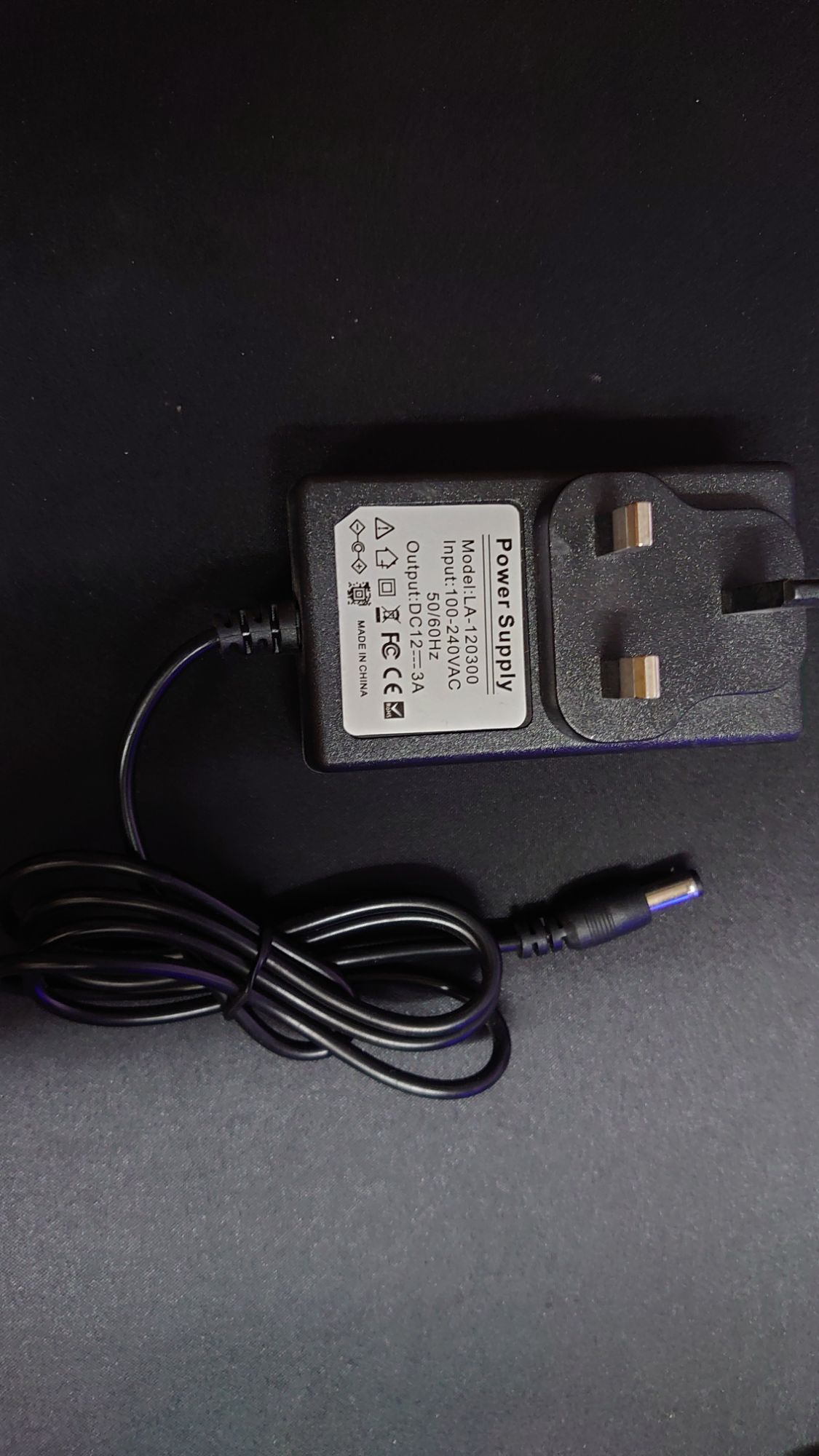 Picture of Mini UPS 5/9/12v With updated(10,400mah big battery)with 2 years replacement warranty) - Black