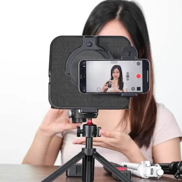 Picture of ULANZI RT02 Universal Teleprompter for Camera, Tablet, Smartphone with Remote Control - Black