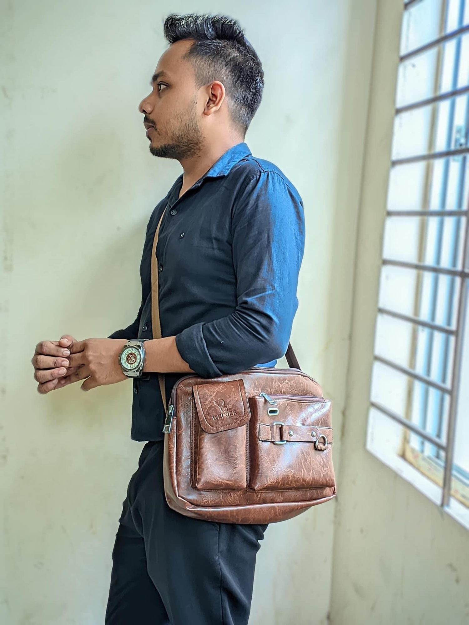 Picture of WEIXIER ( replica )  Cross Body Shoulder Bag ( Black- chocolate- Brown ) - Brown