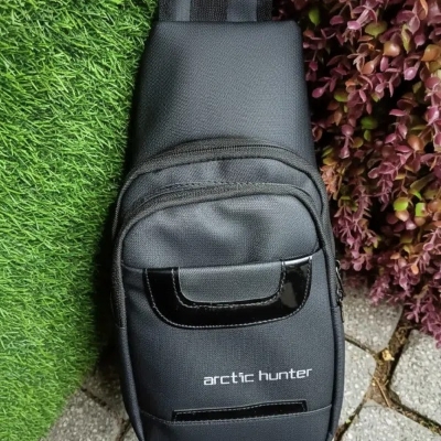 Picture of MY SHOPEE Sport Cross Body Bag for men Arctic Hunter Perfect Combination Crossbody bag - Black