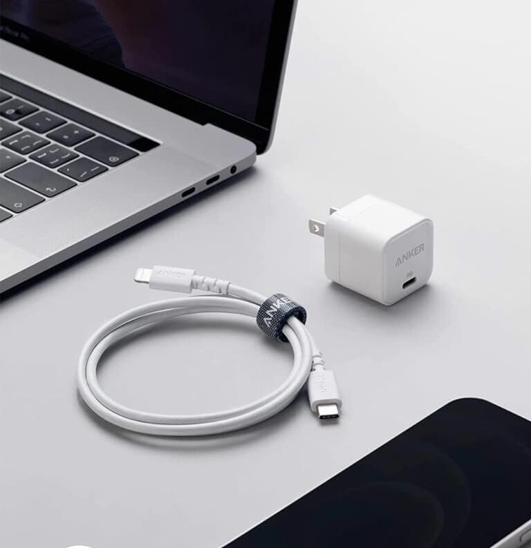Picture of Anker PowerPort III 20W Cube Charger with USB-C to Lightning Cable