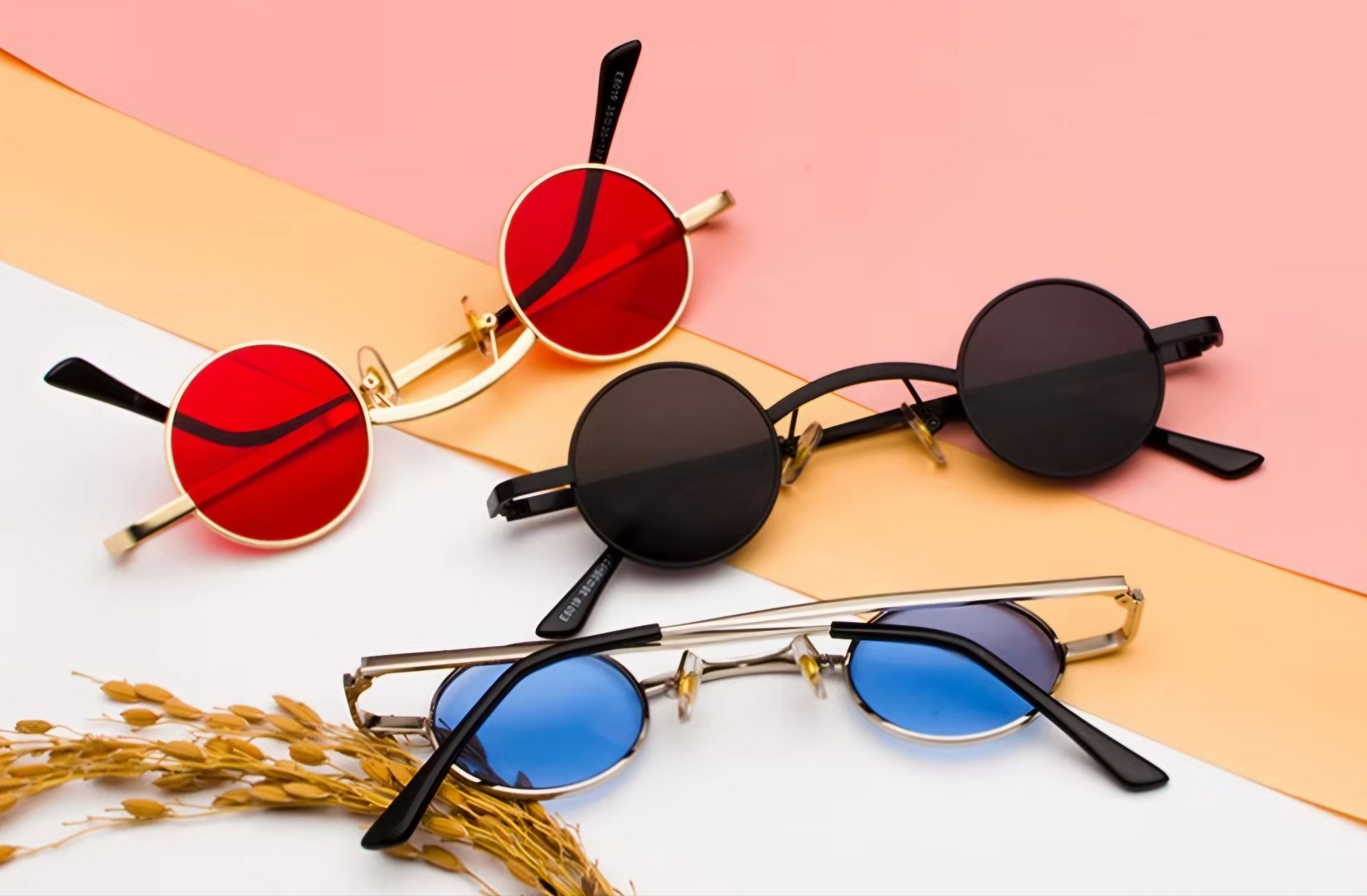 Picture of New trending round metal frame sunglasses for men and Women retro summer sunglasses for unisex