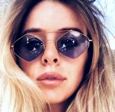 Picture of Polygonal sunglasses, with retro metal frames and double beam design