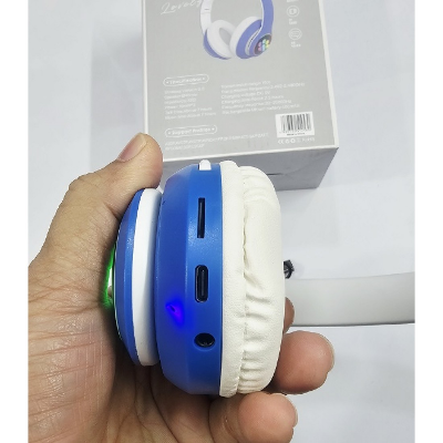 Picture of SNT28 Wireless Bluetooth Headphone With Mic Light