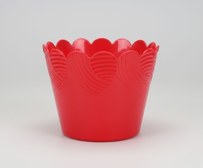 Picture of DT Red Heart Scalloped Bucket-Red