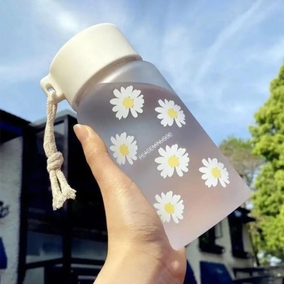 Picture of 500ml Water Bottle Cute Daisy BPA Free Water Bottle with Rope Portable Drinkware Plastic Creative Frosted Travel Tea Cup