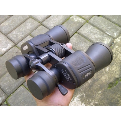 Picture of Bushnell Binocular 10- 70 With Zoom