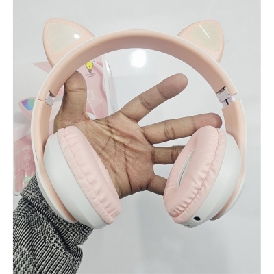 Picture of SNT28 Cat Bluetooth Headphone With LED Light Pink